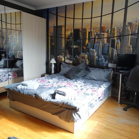 2 Bedrooms With Private Bath And Balcony Near The Airport 소피아 외부 사진