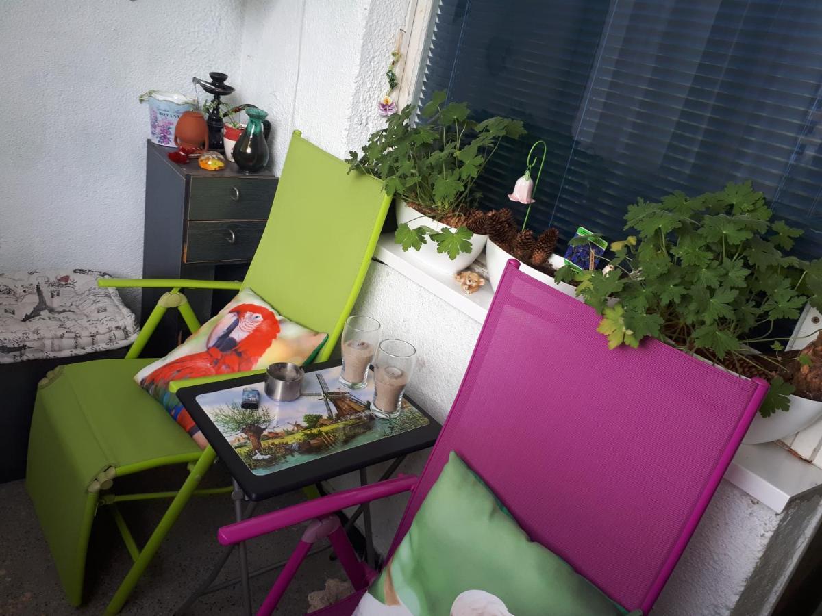 2 Bedrooms With Private Bath And Balcony Near The Airport 소피아 외부 사진